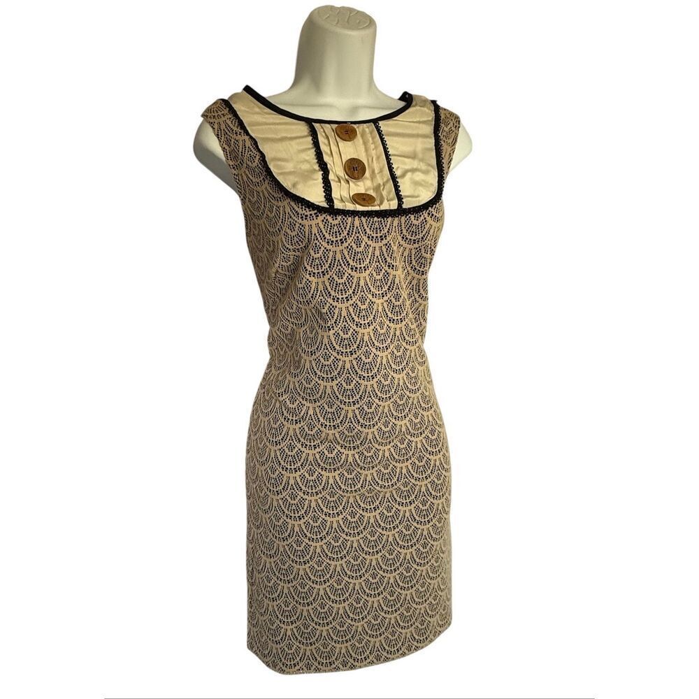 Corey Lynn Calter Women’s Dress Size 10 Scalloped Lace Goblincore Wood Button